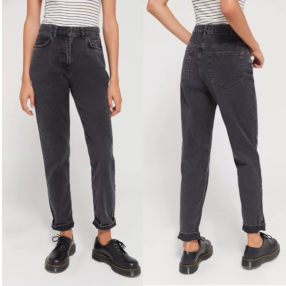 BDG High-Waisted Mom Jeans Washed Black Denim Size 30 Urban Outfitters - Picture 2 of 16